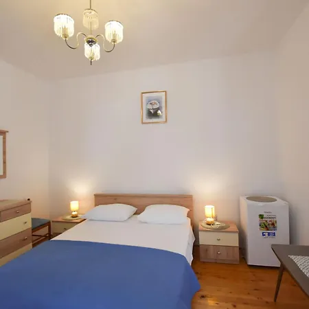 Apartment And Jakov *