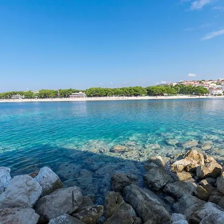 And Jakov Primošten