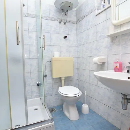 Apartment And Jakov Primosten