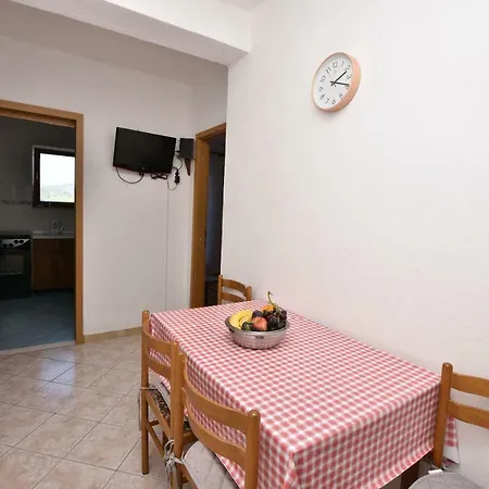 Apartment And Jakov Primosten
