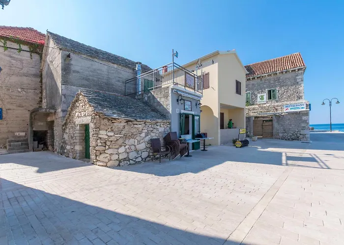 And Jakov * פרימוסטן