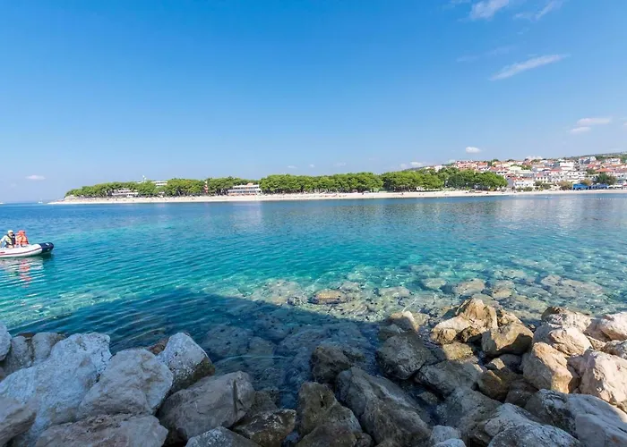 And Jakov Primošten