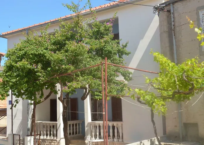 And Jakov * פרימוסטן