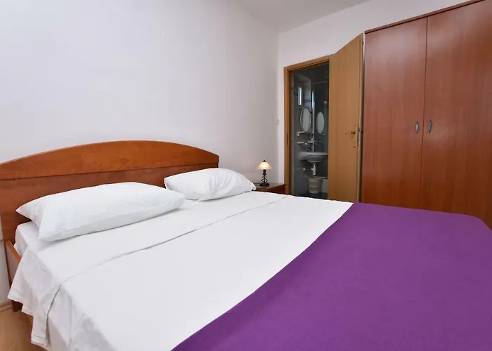 Appartement And Jakov