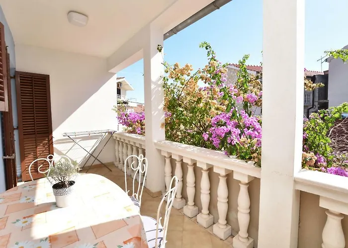 Appartement And Jakov