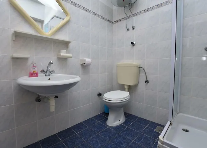 And Jakov Appartement Primošten