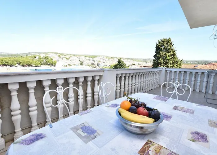 And Jakov * פרימוסטן